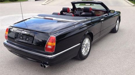 Bentley Azure • 1998 • 32,000 km