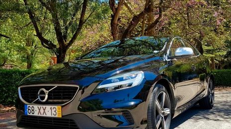 Volvo V40 • 2019 • 70,000 km