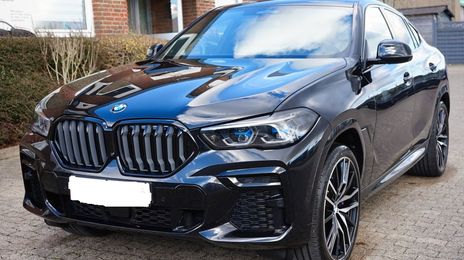 BMW X6 • 2023 • 38,000 km