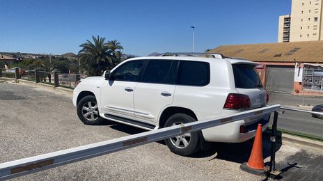 Lexus LX • 2008 • 189,000 km