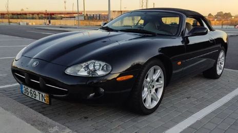 Jaguar XK • 1998 • 73,000 km