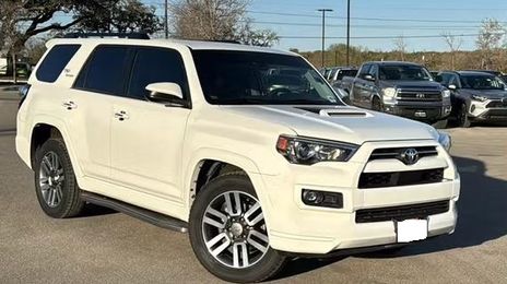 Toyota 4-Runner • 2022 • 33,000 km