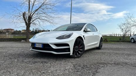 Tesla Model 3 • 2021 • 65,000 km