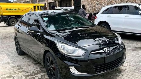 Hyundai Accent • 2016 • 32 km