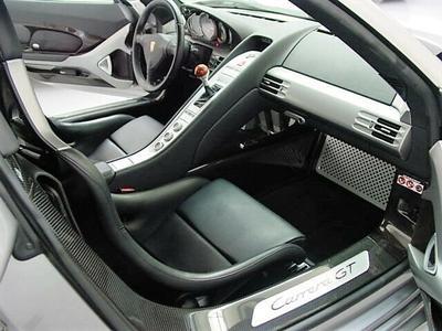 Porsche 944 • 2015 • 1 km