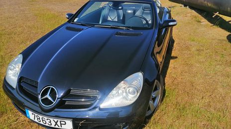 Mercedes-Benz SLK • 2004 • 60,000 km