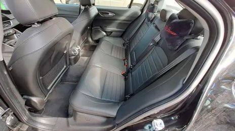 Alfa Romeo Giulia • 2020 • 31,000 km