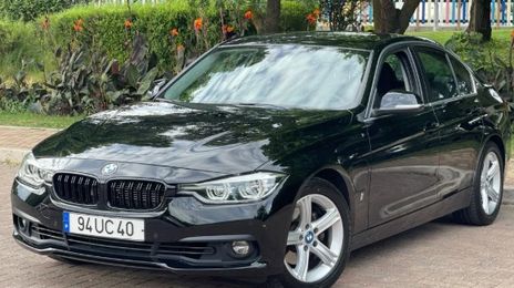 BMW 328i • 2018 • 66,000 km