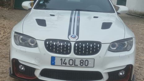 BMW 328i • 2010 • 90,000 km