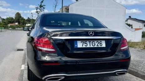Mercedes-Benz 200 - 300 • 2017 • 60,000 km