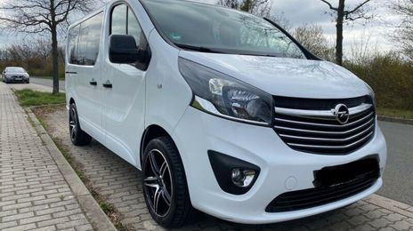 Opel Vivaro • 2018 • 104,000 km