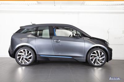 BMW i3 • 2016 • 35,000 km