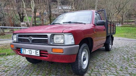 Toyota Hilux • 1997 • 90,000 km