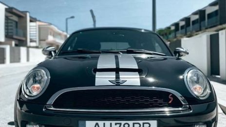 MINI Cooper • 2009 • 98,000 km