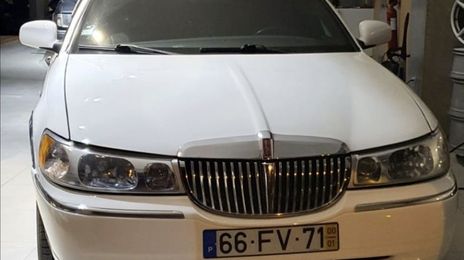 Lincoln LS • 2000 • 178,000 km