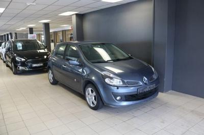 Renault Clio • 2006 • 25,500 km