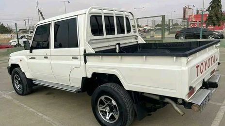 Toyota Land Cruiser • 2018 • 32 km