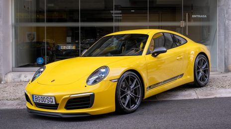 Porsche 911 • 2018 • 20,000 km