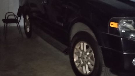 Ford Expedition • 2008 • 190,000 km