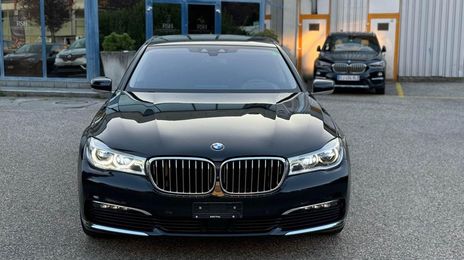 BMW i8 • 2018 • 9,200 km