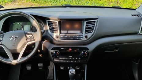 Hyundai Tucson • 2016 • 155,000 km