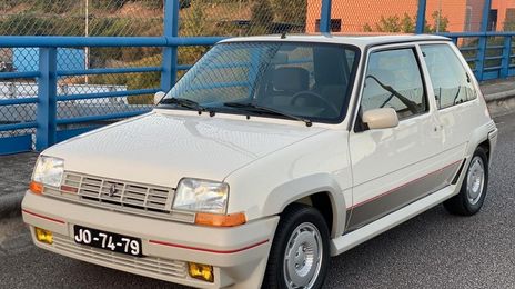 Renault Clio • 1986 • 100,000 km