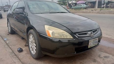 Honda Accord • 2004 • 250,000 km