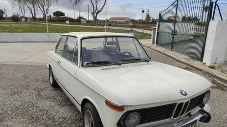 BMW 6 Series • 1999 • 9,999 km