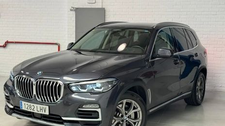 BMW X5 • 2025 • 57,100 km