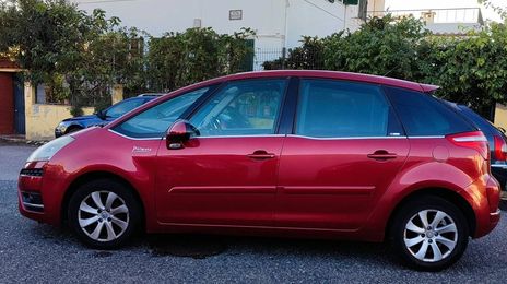 Citroën C4 • 2009 • 230,000 km