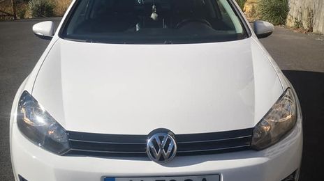 Volkswagen Golf • 2009 • 80,000 km
