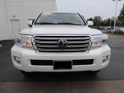 Toyota Land Cruiser • 2013 • 30,205 km