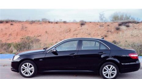 Mercedes-Benz E • 2011 • 187,000 km