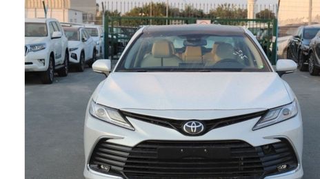 Toyota Camry • 2023 • 19,000 km