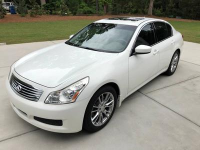 Infiniti G • 2009 • 92,000 km