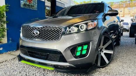 Kia Sorento • 2017 • 87,000 km