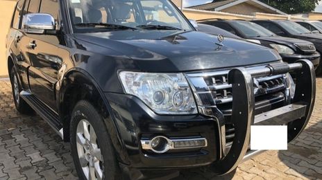 Mitsubishi Pajero Sport • 2020 • 50,000 km