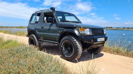 Mitsubishi Pajero • 1997 • 320,000 km