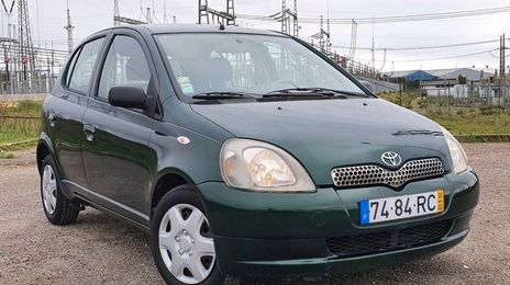 Toyota Yaris • 2001 • 200,000 km