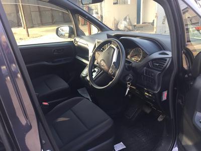 Toyota Avanza • 2015 • 57,000 km