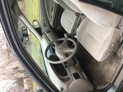 Nissan Sentra • 2005 • 124,510 km