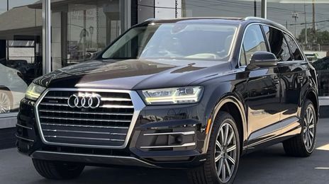 Audi Q7 • 2021 • 25,801 km