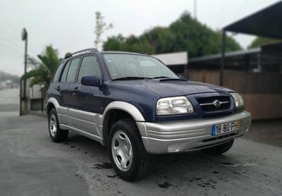 Suzuki Grand Vitara • 2000 • 250,000 km