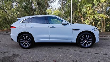 Jaguar F-Pace • 2017 • 69,500 km