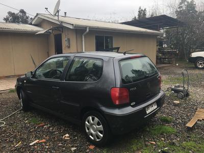 Volkswagen Polo • 2000 • 200 km