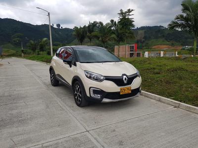Renault Captur • 2018 • 27,000 km