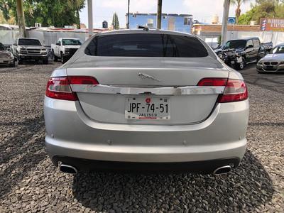 Jaguar XF • 2009 • 90,000 km