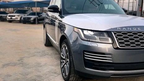 Land Rover Range Rover • 2018 • 25,000 km