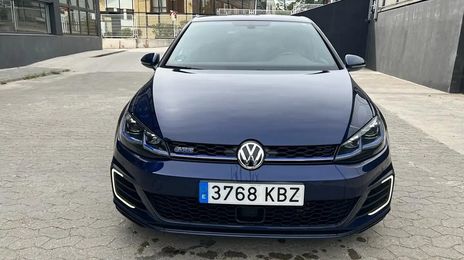 Volkswagen Golf • 2017 • 80,000 km