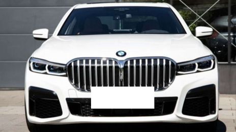 BMW 7 Series • 2019 • 55,000 km
